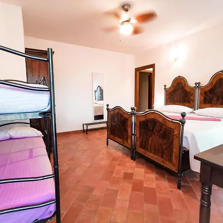 بيت ريفي Acervum